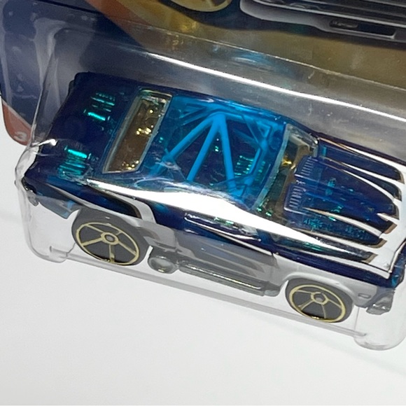 hot wheels 69 chevelle Clear Blue 2009 - Picture 7 of 16